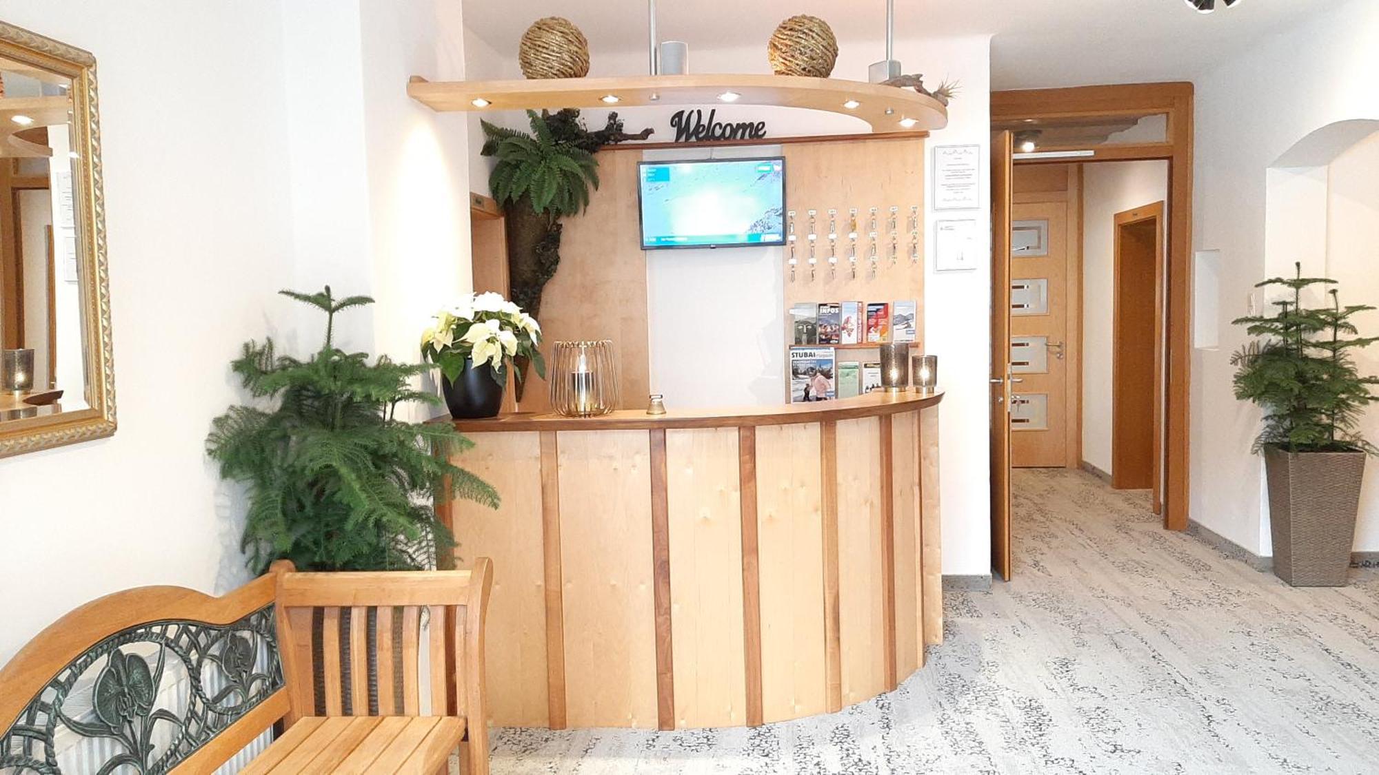 Hotel Garni Bergland Нойштифт-им-Штубайталь Экстерьер фото